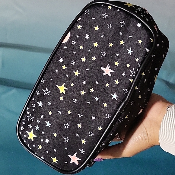 NWOT Moschino fragrance pouch - Picture 8 of 11